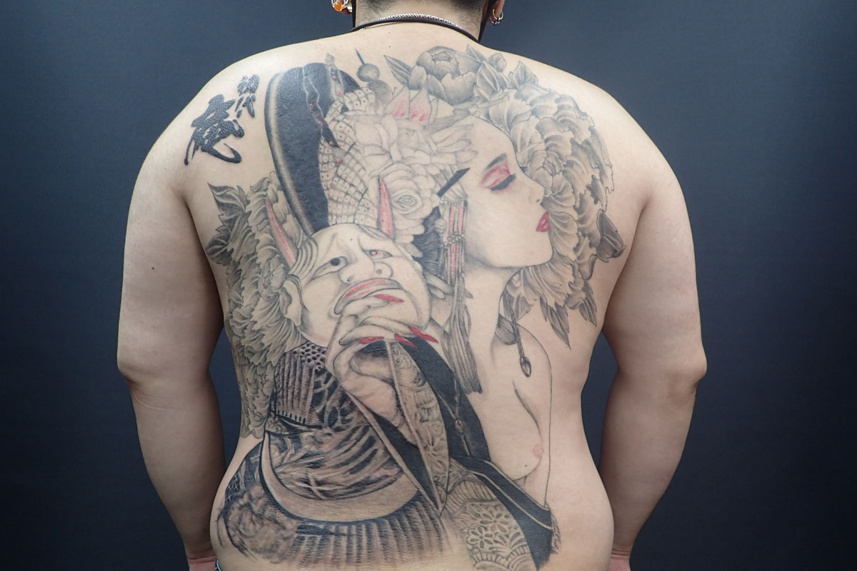 NEEDLE JUNKIE TATTOO